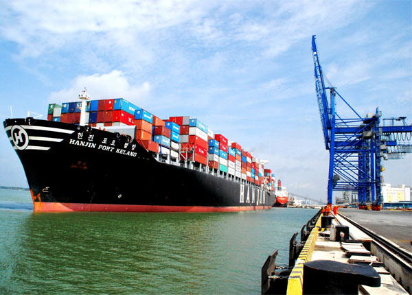 Ưu nhược điểm của ngành vận tải đường biển